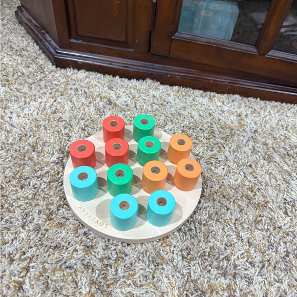 The Adventurer Lovevery Play Kit - Picture 2 of 2